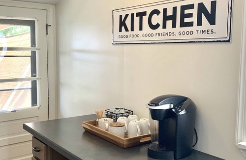 Reading Casa | Cozy Townhome In The Heart Of Reading City