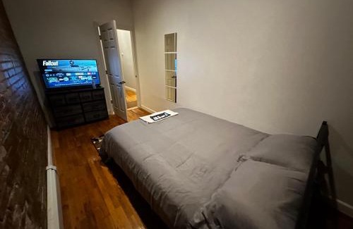 Harlem Casa | Cozy Townhouse in Harlem