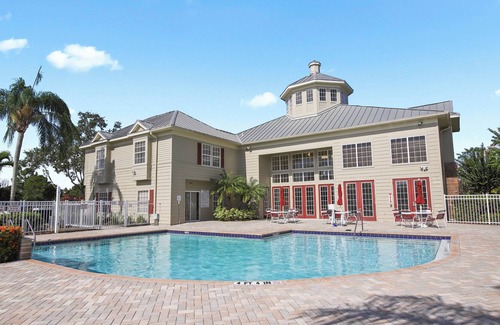 Braden River Casa | Cozy townhouse- Location, location, location!!!