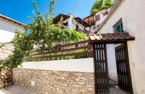 Kallirakhi Casa | Cozy Traditional House in Thassos, Kallirachi
