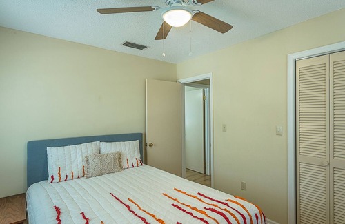Alligator Point Cabaña | Cozy Treehouse Hideaway just Steps to the Beach!