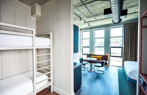 East Nashville Hotel | Cozy Trendy Hideaway for Art Lovers in East Nashville – Pure Creativity! 4 Units