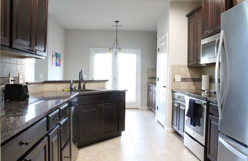 Murfreesboro Casa | COZY Tropical Oasis with Saltwater Summer Pool Sleeps 8