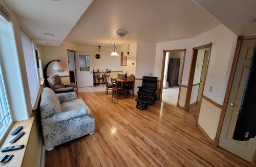 Lakeside Casa | Cozy two bedroom apartment off of flathead lake