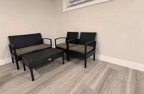 Maple Ridge Apartamento | Cozy two bedroom basement apartment