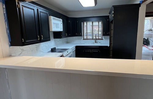 Grove Casa | Cozy two bedroom tucked in a quiet luxury neighborhood. Near water!
