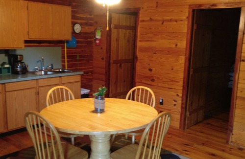 Mountain Pine Casa | COZY UNIT #1 WATERFRONT LOG CABIN