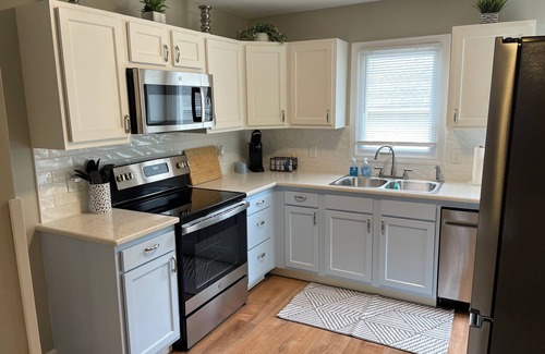 St. Charles Casa | Cozy Unit on Historic Main Street