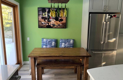 Brighton Casa | Cozy-up at Brighton retreat, then shop & dine in downtown Brighton