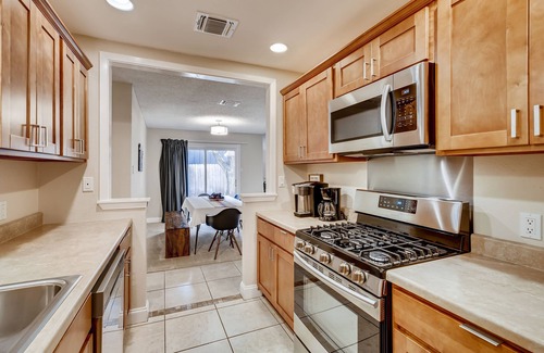 Quail Hollow Casa | The FC House- 3bd / 2ba Minutes to Domain / Downtown