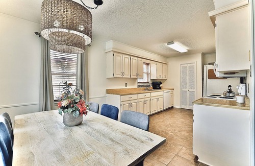 Lakeland Casa | Cozy Updated Lakefront Home