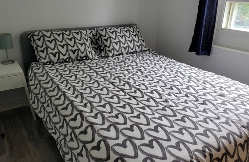 Saint-Laurent Apartamento | Cozy Upper Duplex Newly Renovated w/FREE PARKING