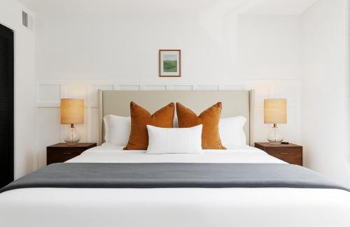 Royal Oak Apartamento | Cozy Upper Flat King Bed in Central Location