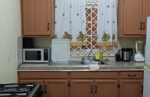 Mandeville Casa | Cozy upstairs apartment for two with great views. Book your stay today.