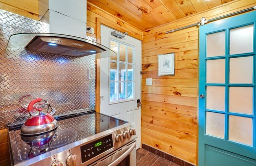 Williamstown Apartamento | Cozy Upstate New York Getaway w/ Fire Pit!