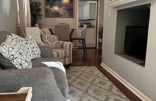Touro Casa | Cozy uptown New Orleans single property located near great amenities.