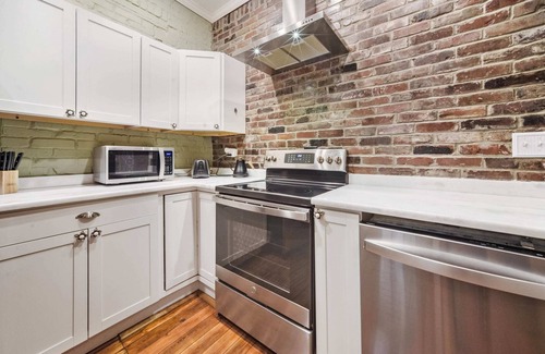 Shelby Park Casa | Cozy Urban Oasis Haven in St Catherine Louisville!