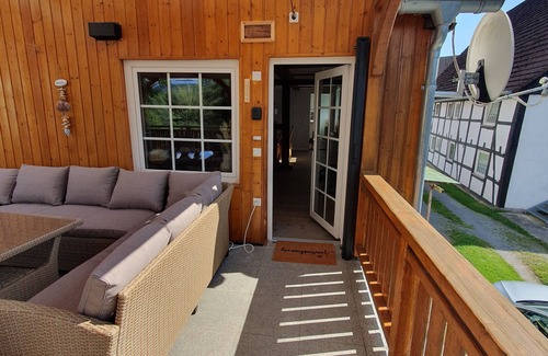 Lauenfoerde Apartamento | Cozy vacation apartment with large terrace directly on the Weser