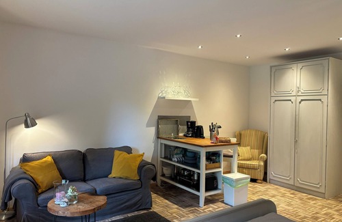 Kempenich Apartamento | Cozy vacation apartment with covered terrace right on the edge of the forest
