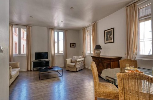 Saint - Aubin - Dupuy Apartamento | Centro de Toulouse Magnífico Apartamento, Estacionamiento