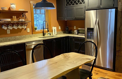 Stratton Casa | Cozy Vermont Home Near Mount Snow & Stratton