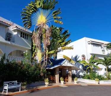 Runaway Bay Apartamento | Cozy Villa Escape