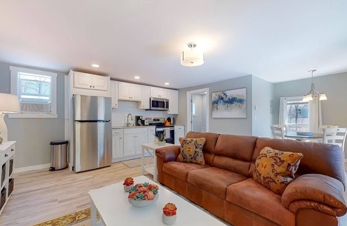 East Durham Casa | Cozy Waterfall Home | Close to All Mountains/Hikes