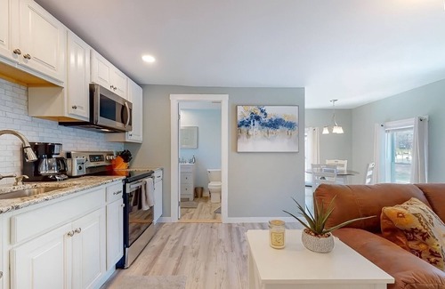 East Durham Casa | Cozy Waterfall Home | Close to All Mountains/Hikes