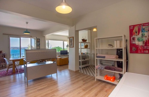 Kabatas Condominio | Cozy Waterfront Apt. with a Stunning View