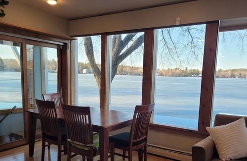 Auburn Casa | Cozy Waterfront Home