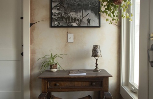 Saugerties Casa | Cozy waterview suite with waterfall views close to the village