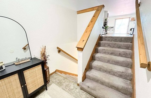 New Century Casa | Cozy Weekend Getaway In Gardner