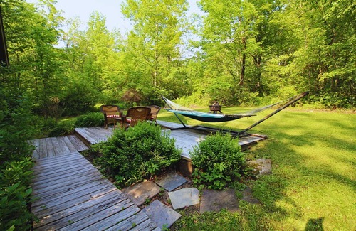 Stockbridge Casa | Cozy, welcoming Berkshires cottage – perfect home base & place to unplug!