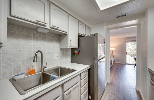 North Westminster Condominio | Cozy Westminster Condo: 14 Mi to Downtown Denver!