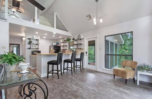Tangipahoa Parish Casa | Cozy Whispering Hideaway- Indulge in serenity and unwind in nature.