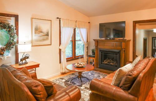 Whittier Casa | Cozy Whittier Home with Fire Pits Less Than 15 Mi to Hiking!