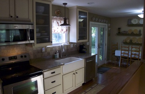 Defiance Casa | Cozy Wine Country Home [Solo alojamiento ... este no es un lugar para eventos]