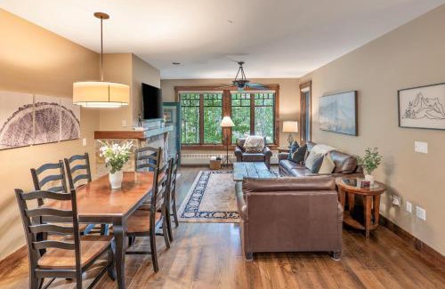 Historic District Apartamento | Cozy Winter Escape - 2BR & 2BA Near Snowy Trails and Downtown