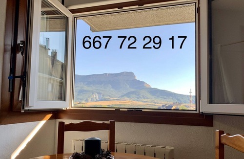 Jaca Apartamento | Acogedor con excepcionales vistas y lavavajillas