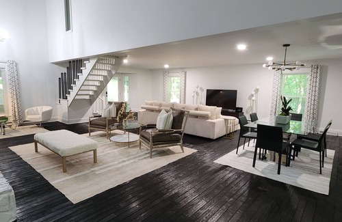 Mount Mourne Casa | Cozy Woodsy Retreat in Metro CLT