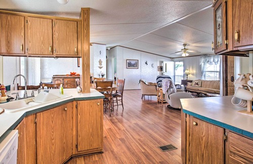 The Foothills Casa | Cozy Yuma Retreat w/ Furnished Patio & Grill!