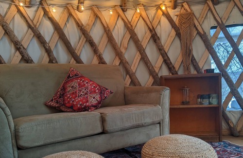 Dedham Alquiler De RV | Cozy yurt on a farm