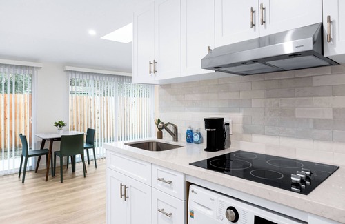 Thousand Oaks Casa | Cozy, Zen Mountain Side Oasis