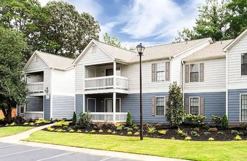 Stockbridge Apartamento | Cozy1 BR Get Away, 4/20 friendly, 15min frm Airport