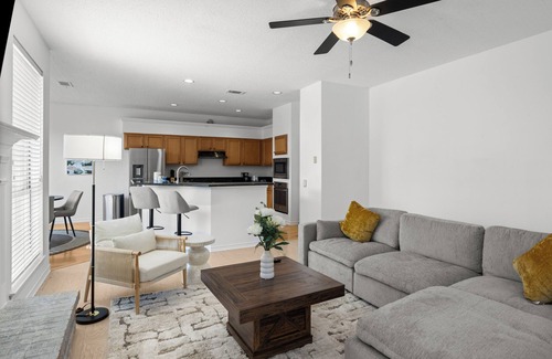 Carrollton Casa | Cozy4B2.5B｜Lush Backyard for leisure｜Fully furnished｜Garage access #42456