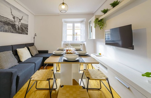 Ávila Apartamento | Cozyapt1min to Avila's Alcazar 🚶3 min to Downtown 🚶1h Madrid,segovia 🚍🚝🚗