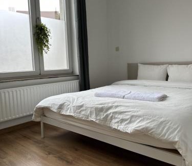 Brussels Casa | CozyRoom 5 Min from Gare du Midi