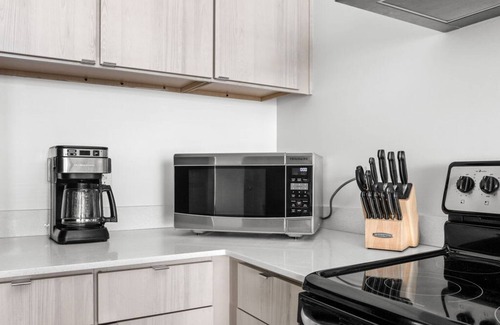 Downtown Indianapolis Apartamento | Cozysuites 2BD Bottleworks Indianapolis 2