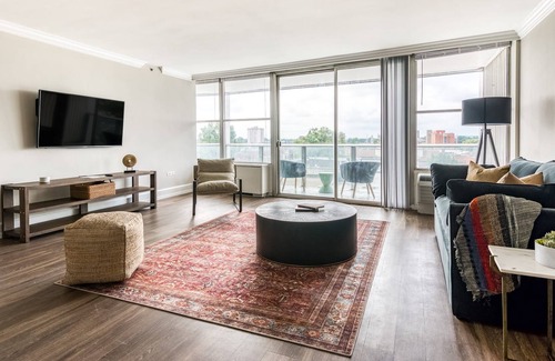 Old Louisville Apartamento | CozySuites 800 Tower 2BR w/sky pool, gym! 26