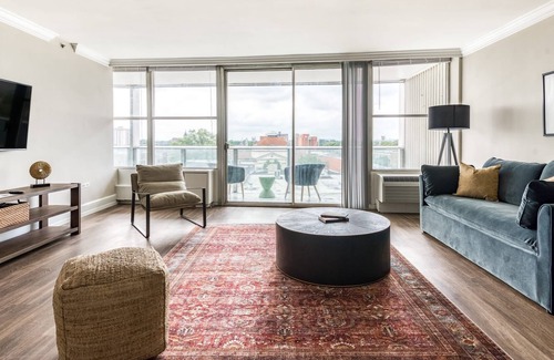 Old Louisville Apartamento | CozySuites 800 Tower 2BR w/sky pool, gym! 26